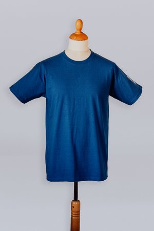 T-shirt blue